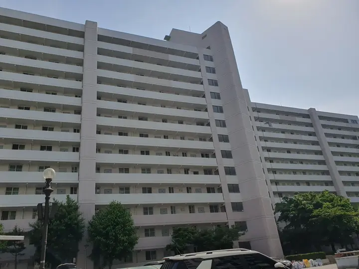 길게 이어진 13층 판상형 동