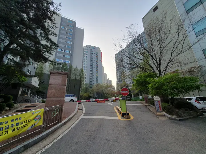등마초 쪽 출입구