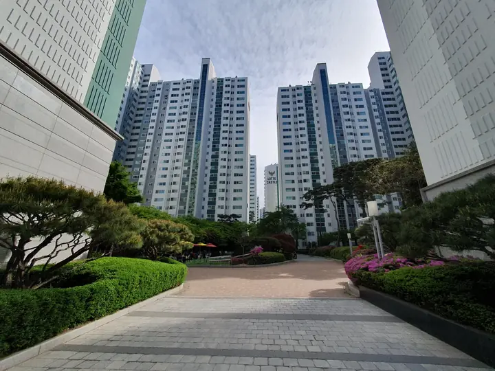 동 사이 단지 안길