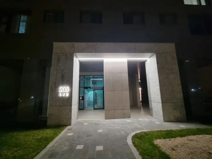 203동 출입구