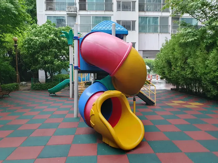터널 미끄럼틀 놀이대